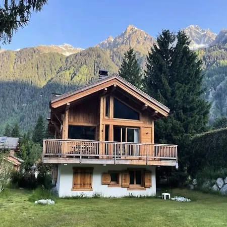 For 8 People * Chamonix